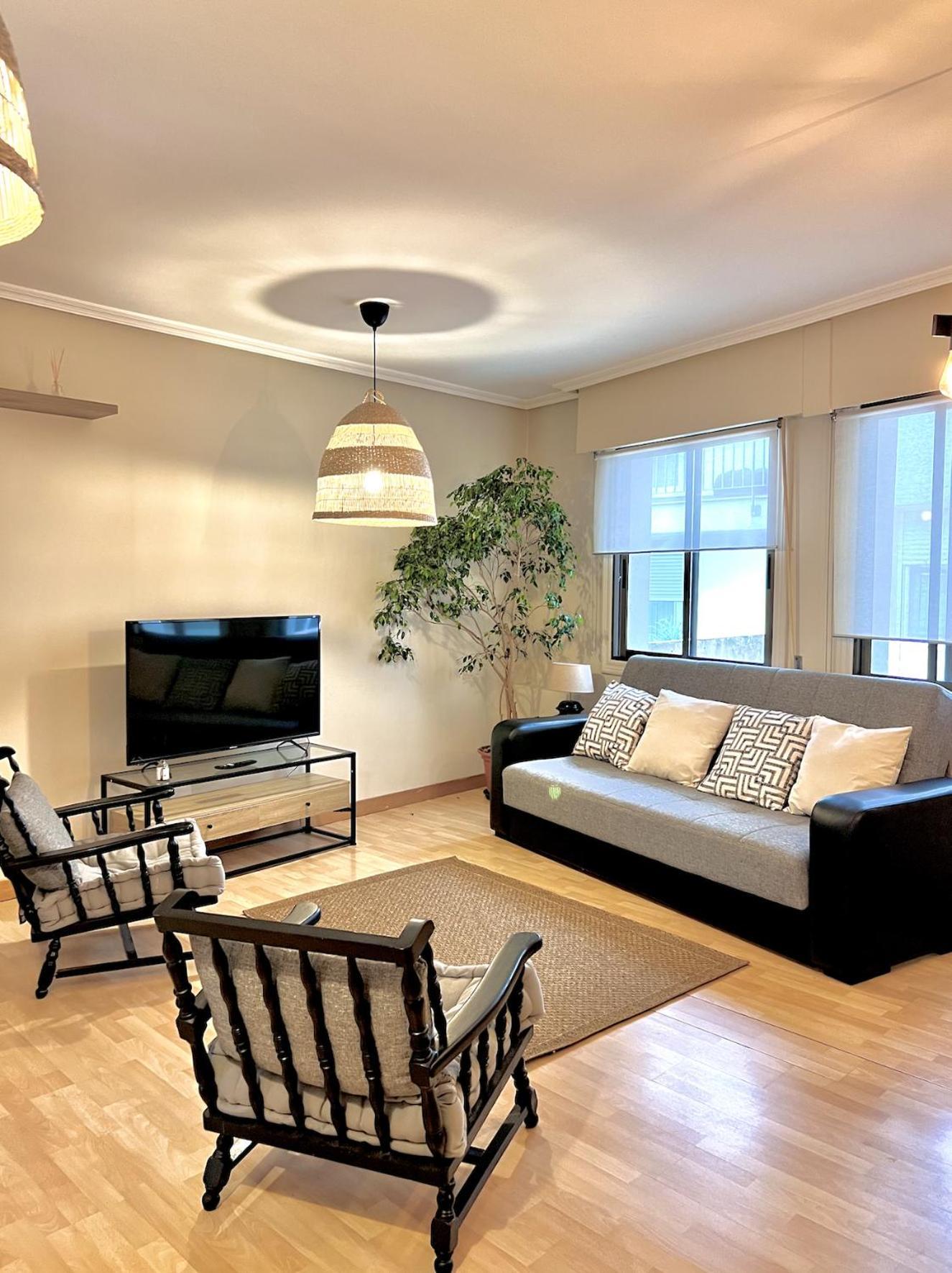 Ferrymill House - Apartamento Turistico Castro Urdiales Esterno foto
